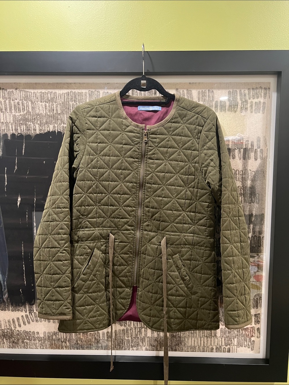 Signature Weekend olive green quilted collarless jacket size S